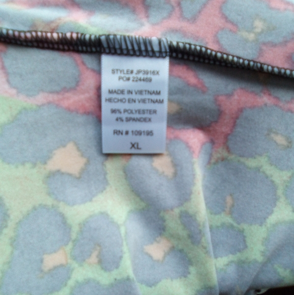 LEOPARD ROMPER BIKER SHORT 🥰👩‍💼❤️ - Picture 6 of 7